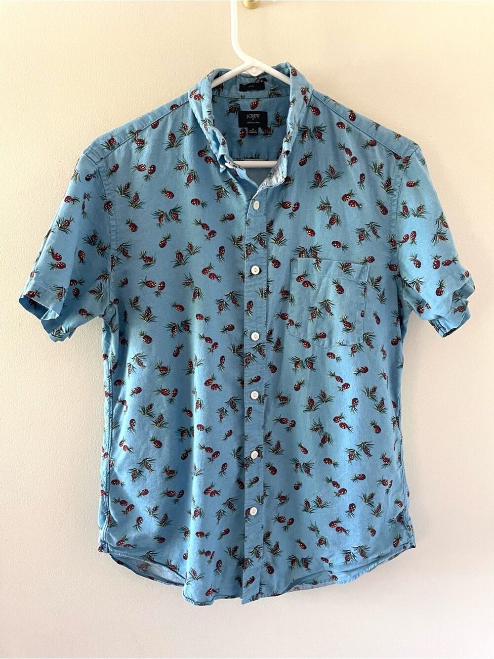 J. Crew Factory Men's Slim Short Sleeve Pineapple Print Shirt Size M